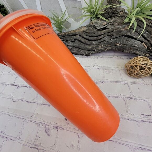 Vintage Tupperware 262-3 Orange Slimline Pitcher With 603-1 Flip Top Pour Lid - Picture 8 of 12